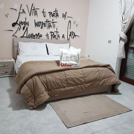 B&B La Dolce Notte Santa Maria Capua Vetere Exteriör bild